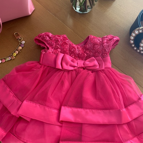 SOLD! β Baby Girl Infant Size 6 months Dress Pink Rosette π΅ Tulle Bow Dress! - Picture 9 of 9